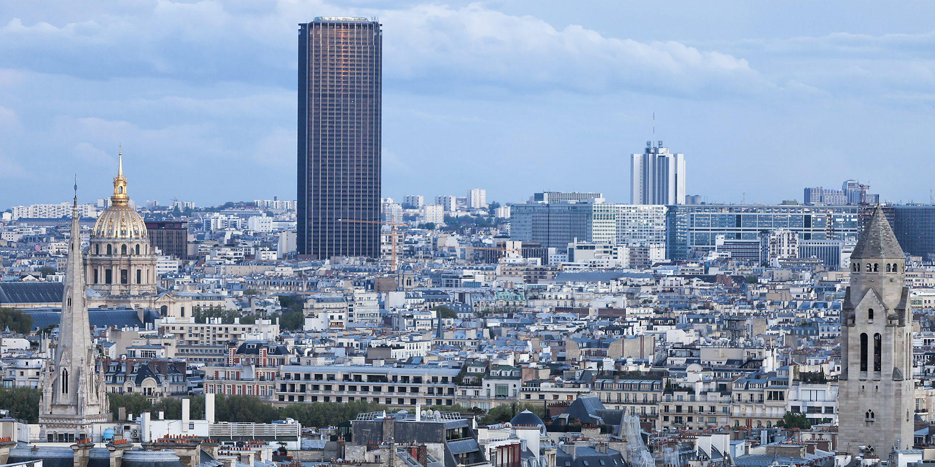 La Montparnasse, défigurant fièrement Paris depuis 1973